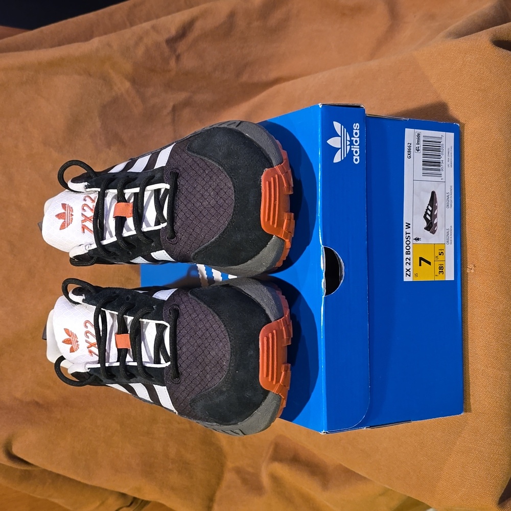 Adidas ZX 22 Boost W 7